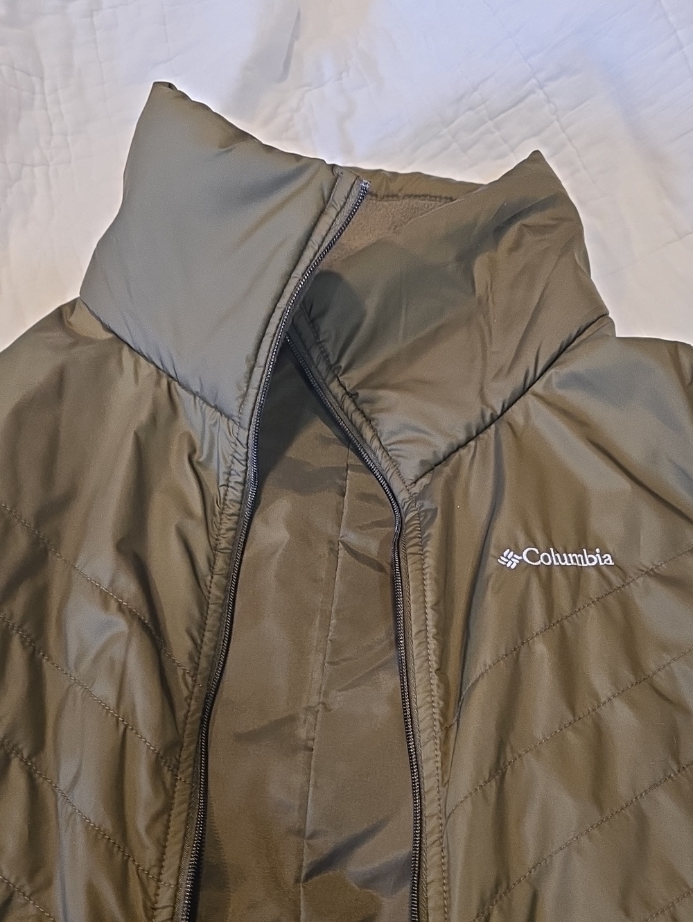 Columbia Olive Green Quilted Puffer Vest - Picture 2 of 4